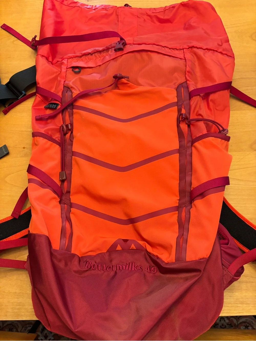 Buttermilks 40 Red/Maroon Hiking Backpack